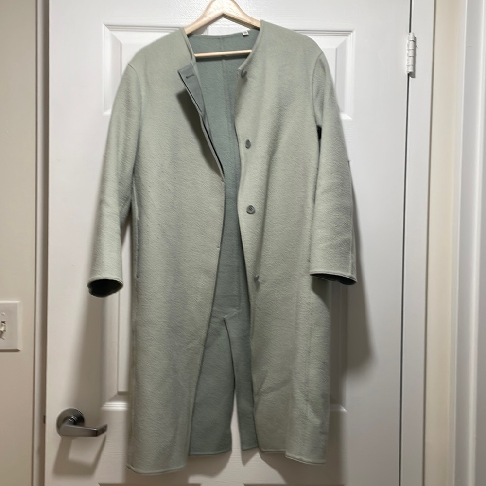 Uniqlo light coat
